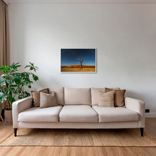 Charger l'image dans la galerie, Lever de pleine lune sur le Deadvlei