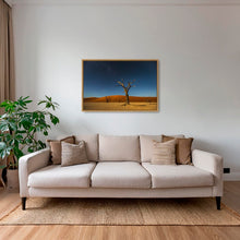 Charger l'image dans la galerie, Lever de pleine lune sur le Deadvlei