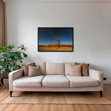 Charger l&#39;image dans la galerie, Lever de pleine lune sur le Deadvlei
