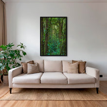 Charger l&#39;image dans la galerie, A travers la jungle
