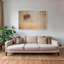 Charger l&#39;image dans la galerie, Seul dans la poussière
