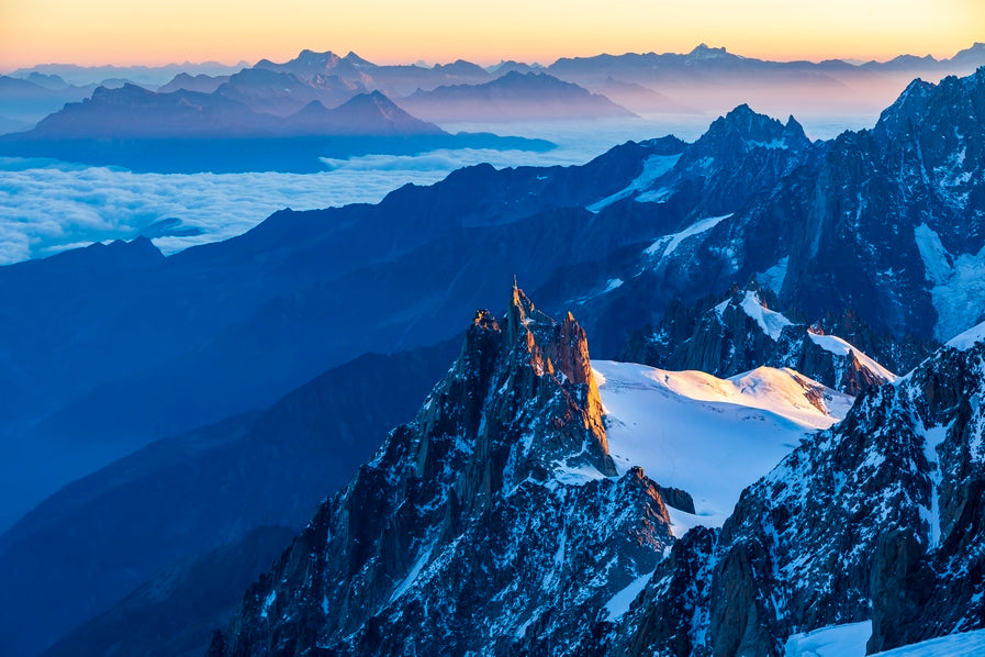 L'aiguille au lever du soleil