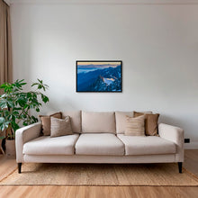 Charger l&#39;image dans la galerie, L&#39;aiguille au lever du soleil
