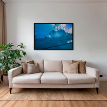 Charger l&#39;image dans la galerie, Dans l&#39;eau glaciale
