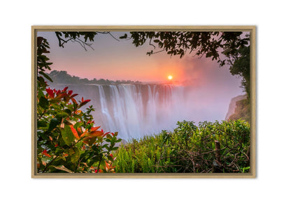 Lever de rideau sur les chutes