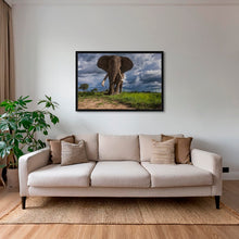 Charger l&#39;image dans la galerie, La charge de l&#39;éléphant
