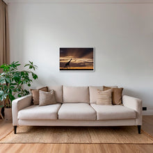 Charger l&#39;image dans la galerie, Lumière sur un géant
