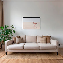 Charger l&#39;image dans la galerie, Le Flamant solitaire du Namib
